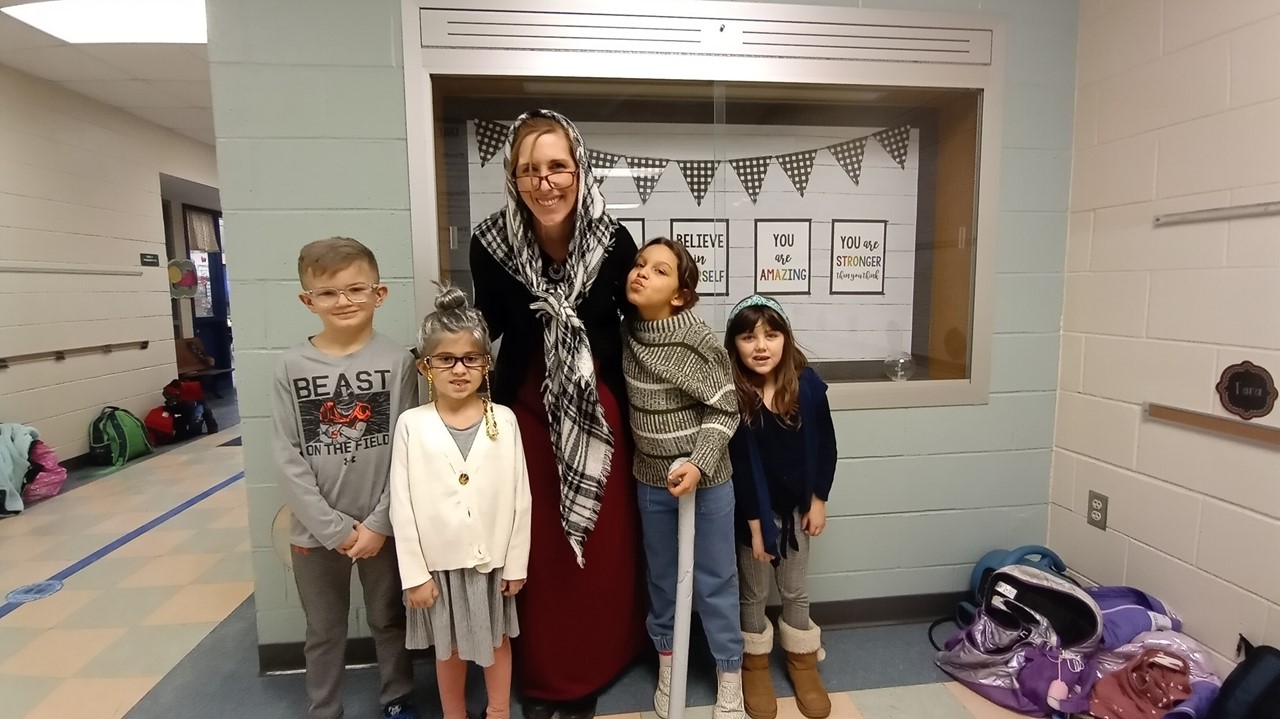 First Graders celebrate 100th day of school dressing like 100 years old
